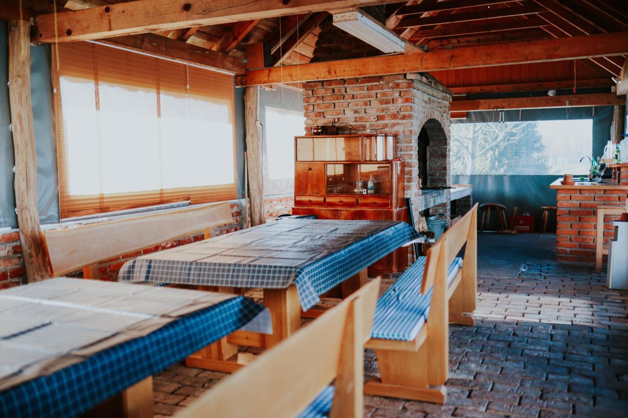Liki Niki Spa Gospić Exterior foto